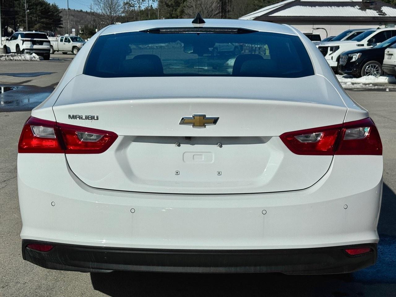 2024 Chevrolet Malibu 4dr Sdn LS Photo