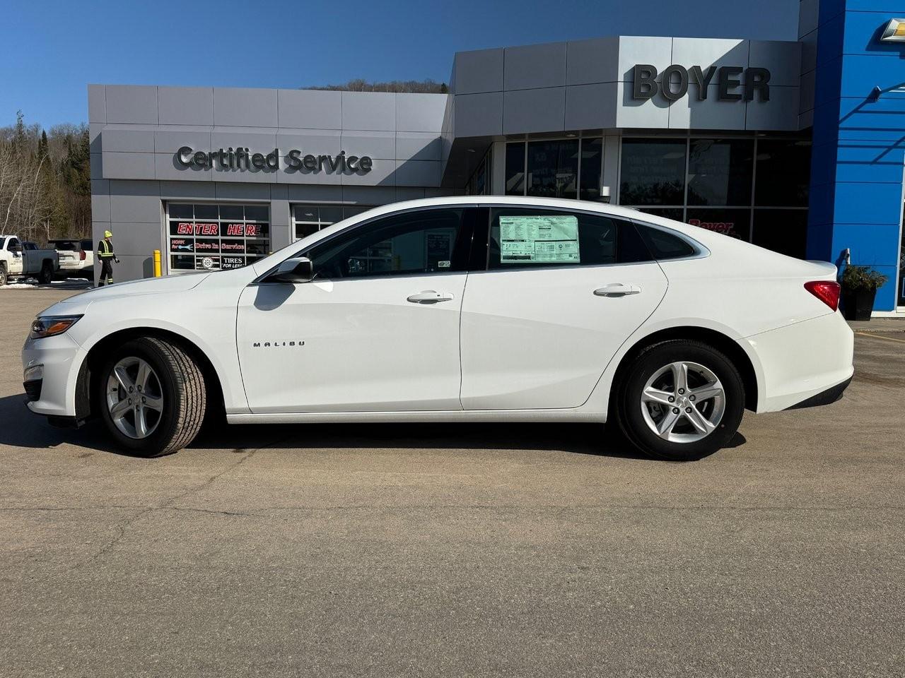 2024 Chevrolet Malibu 4dr Sdn LS Photo