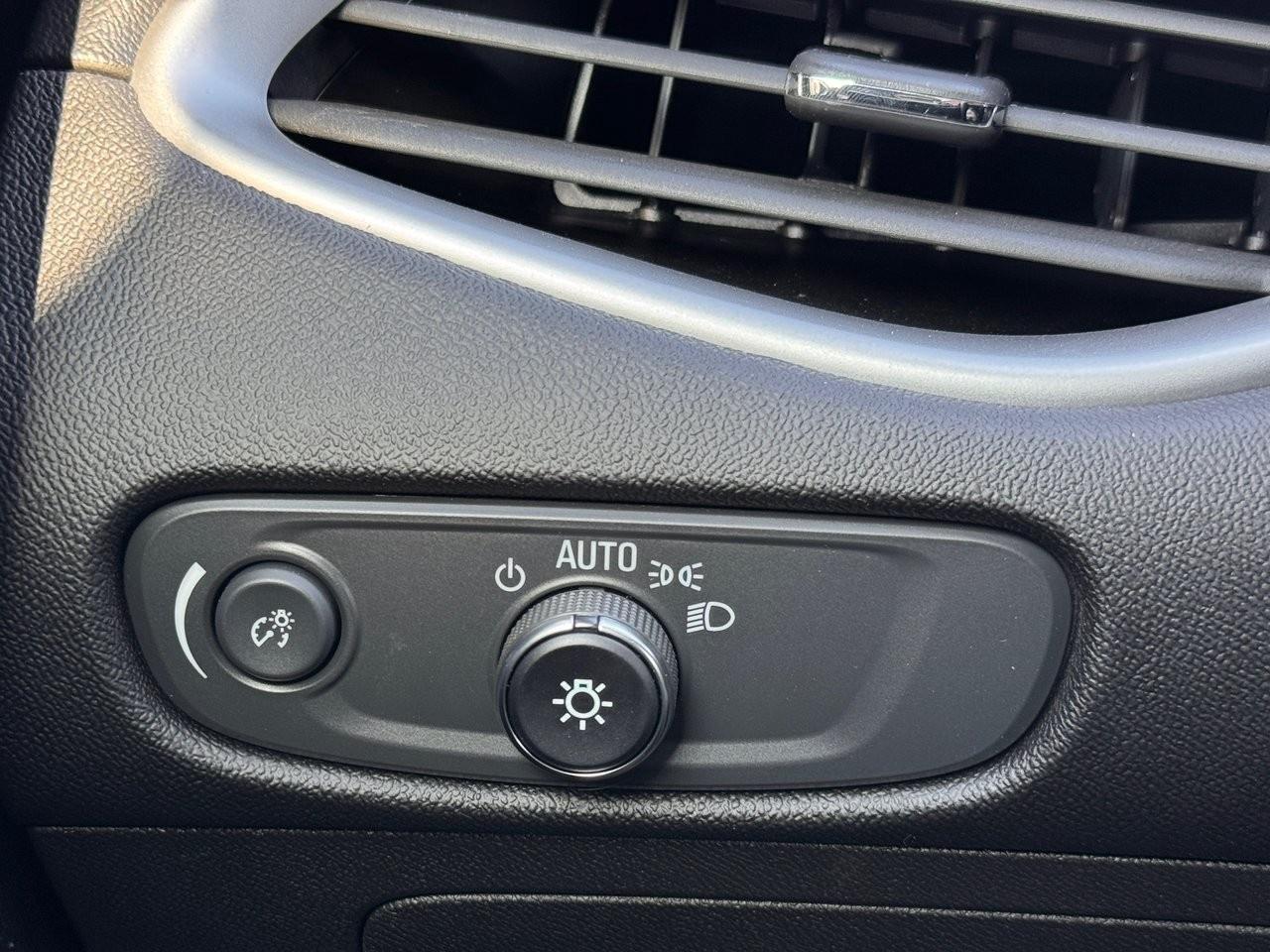 2024 Chevrolet Malibu 4dr Sdn LS Photo