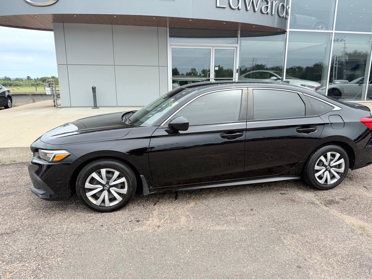 2022 Honda Civic LX 4dr Sedan Photo