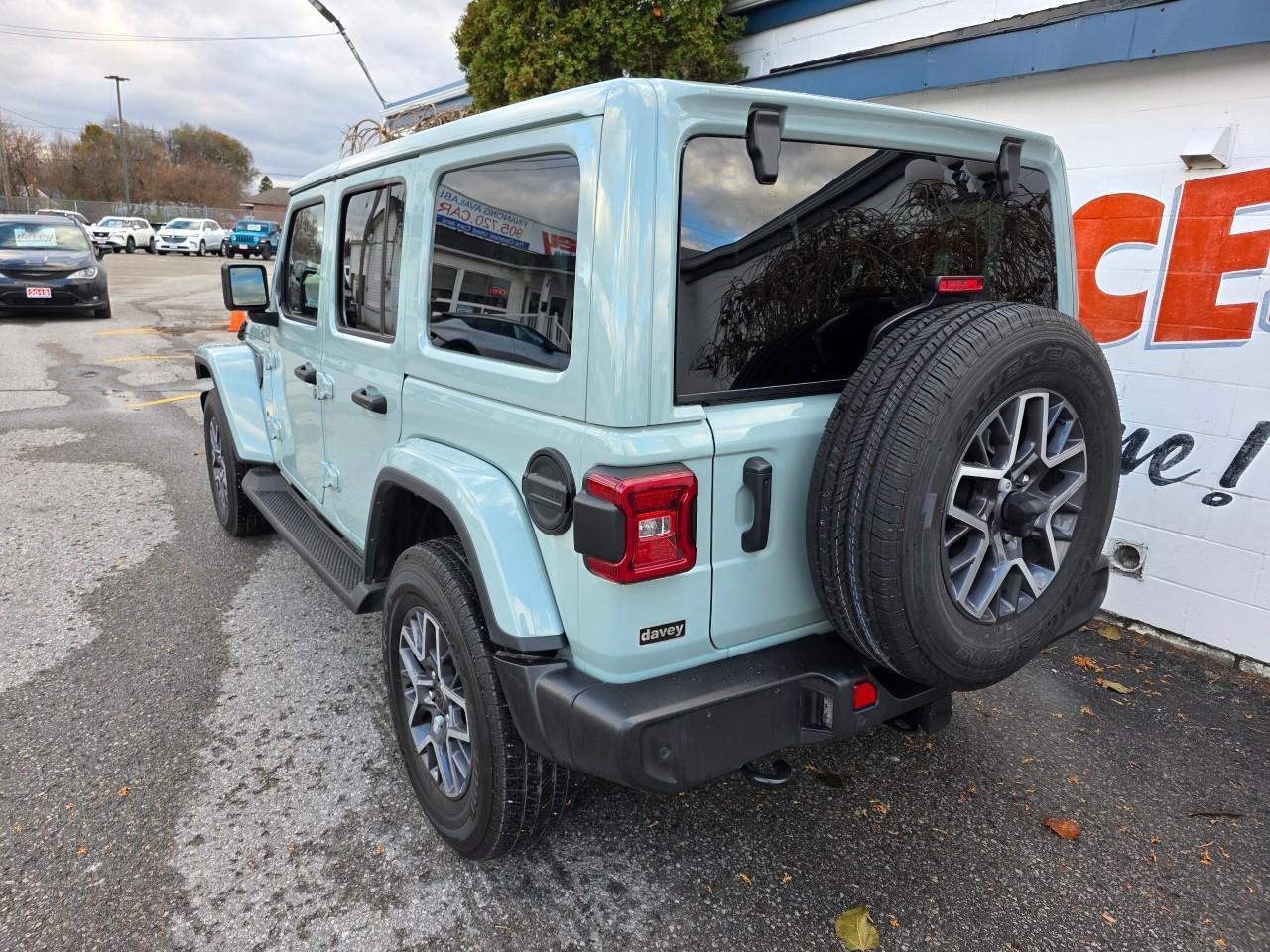 2024 Jeep Wrangler SAHARA 4DR 4X4 Photo