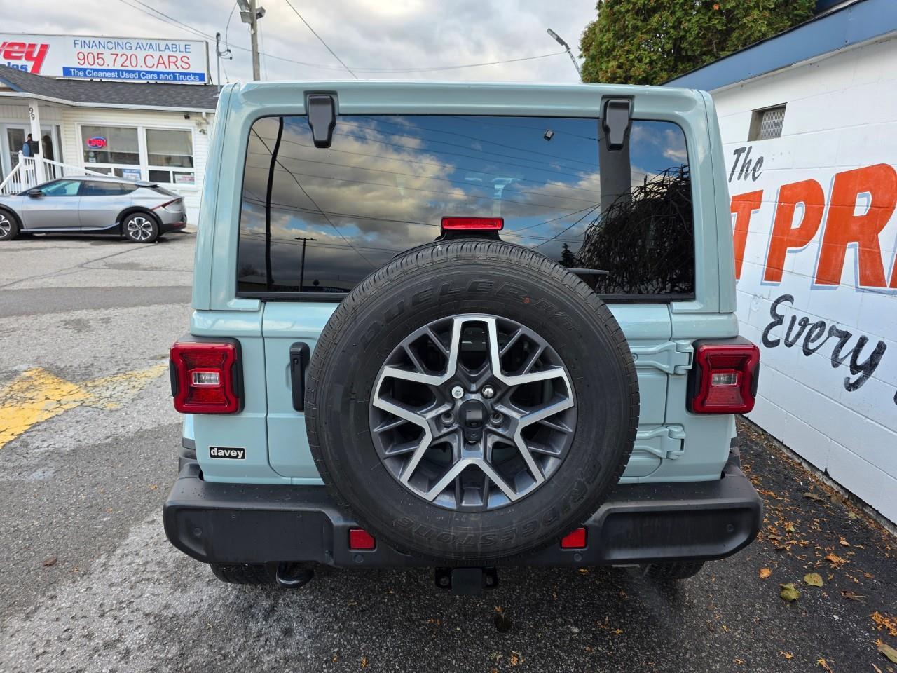 2024 Jeep Wrangler SAHARA 4DR 4X4 Photo