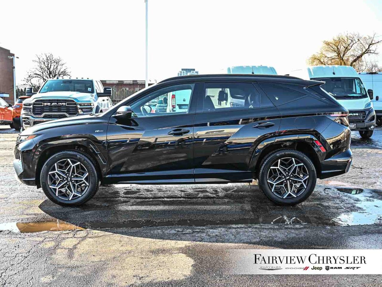 2022 Hyundai Tucson N Line PANO ROOF   N-LINE   LEATHER   HEATED SEATS Photo