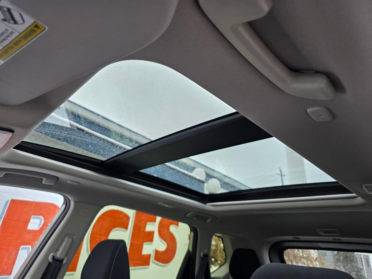 2023 Nissan Rogue SV Moonroof 4dr All-Wheel Drive Sport Utility Photo