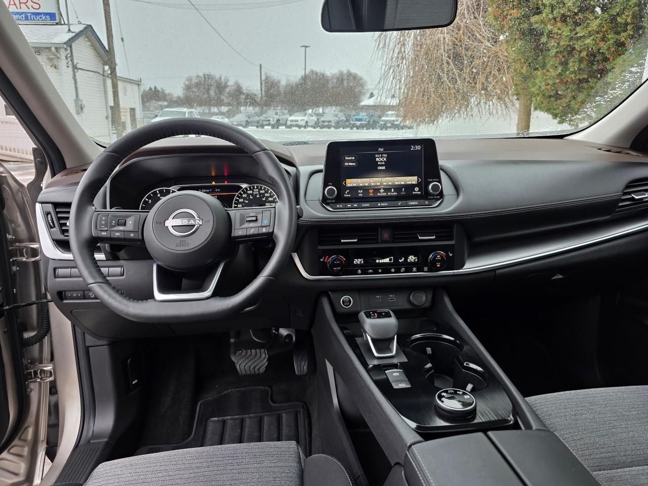 2023 Nissan Rogue SV Moonroof 4dr All-Wheel Drive Sport Utility Photo