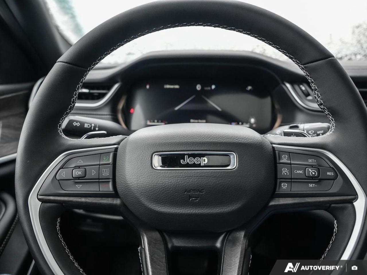 2025 Jeep Grand Cherokee L Limited 4dr 4x4 Photo