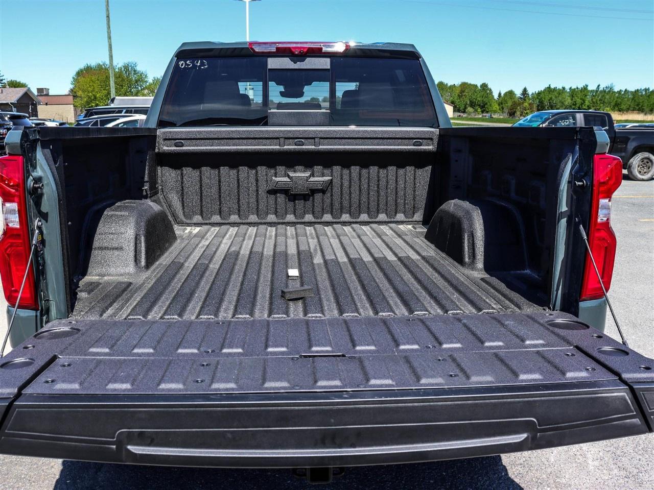 2026 Chevrolet Silverado 1500 Crew Cab Short Box 4-Wheel Drive ZR2 Photo