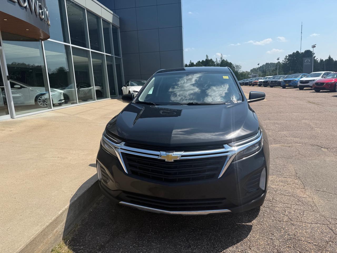 2022 Chevrolet Equinox LT w/1LT All-Wheel Drive Photo4