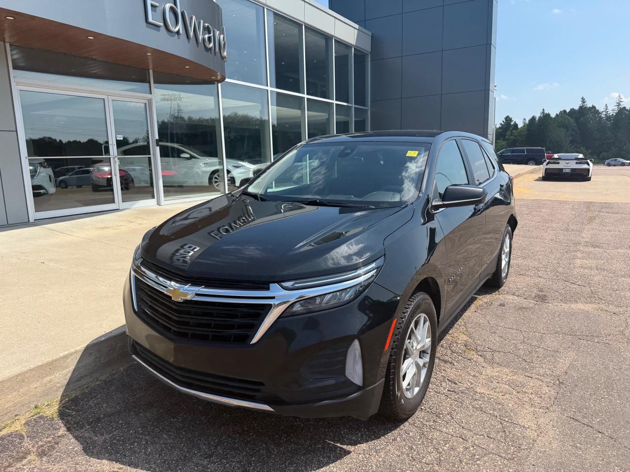 2022 Chevrolet Equinox LT w/1LT All-Wheel Drive Photo3