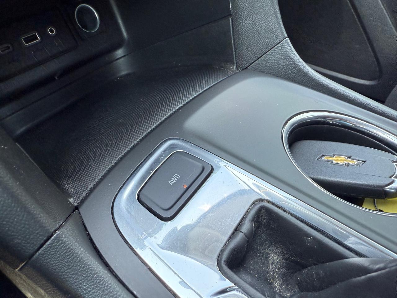 2022 Chevrolet Equinox LT w/1LT All-Wheel Drive Photo