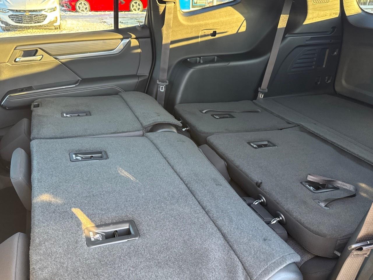 2026 GMC Acadia AWD Elevation Photo