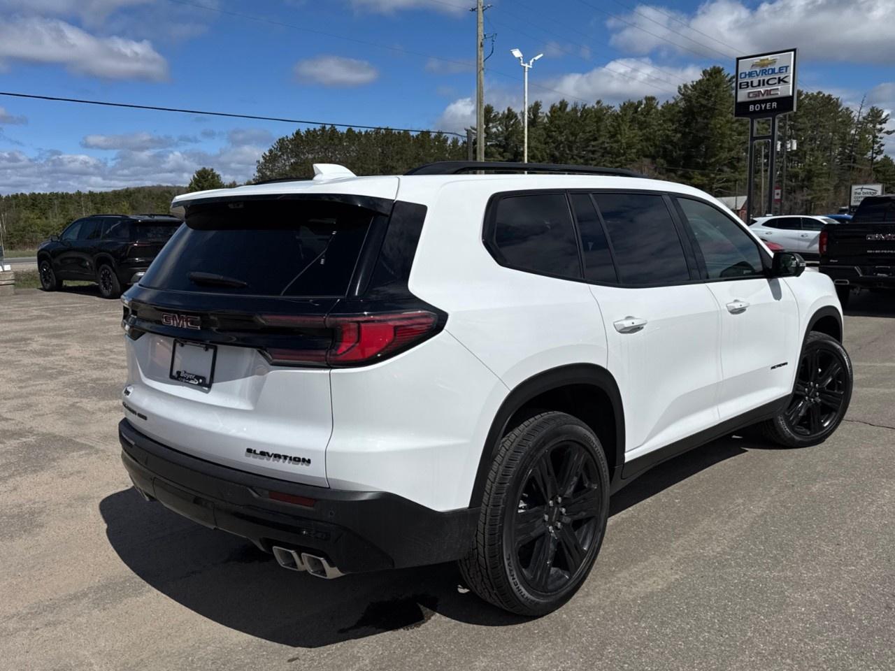 2026 GMC Acadia AWD Elevation Photo4