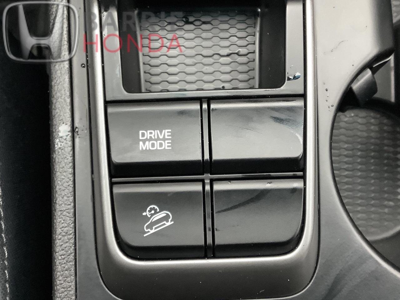 2018 Hyundai Tucson Premium 2.0L 4dr Front-Wheel Drive Photo