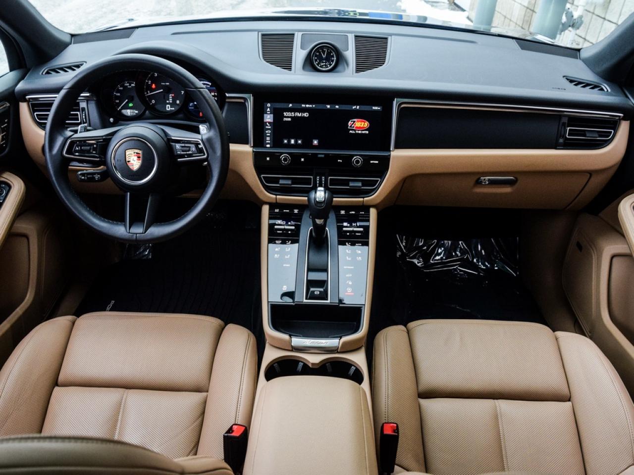 2024 Porsche Macan  Photo