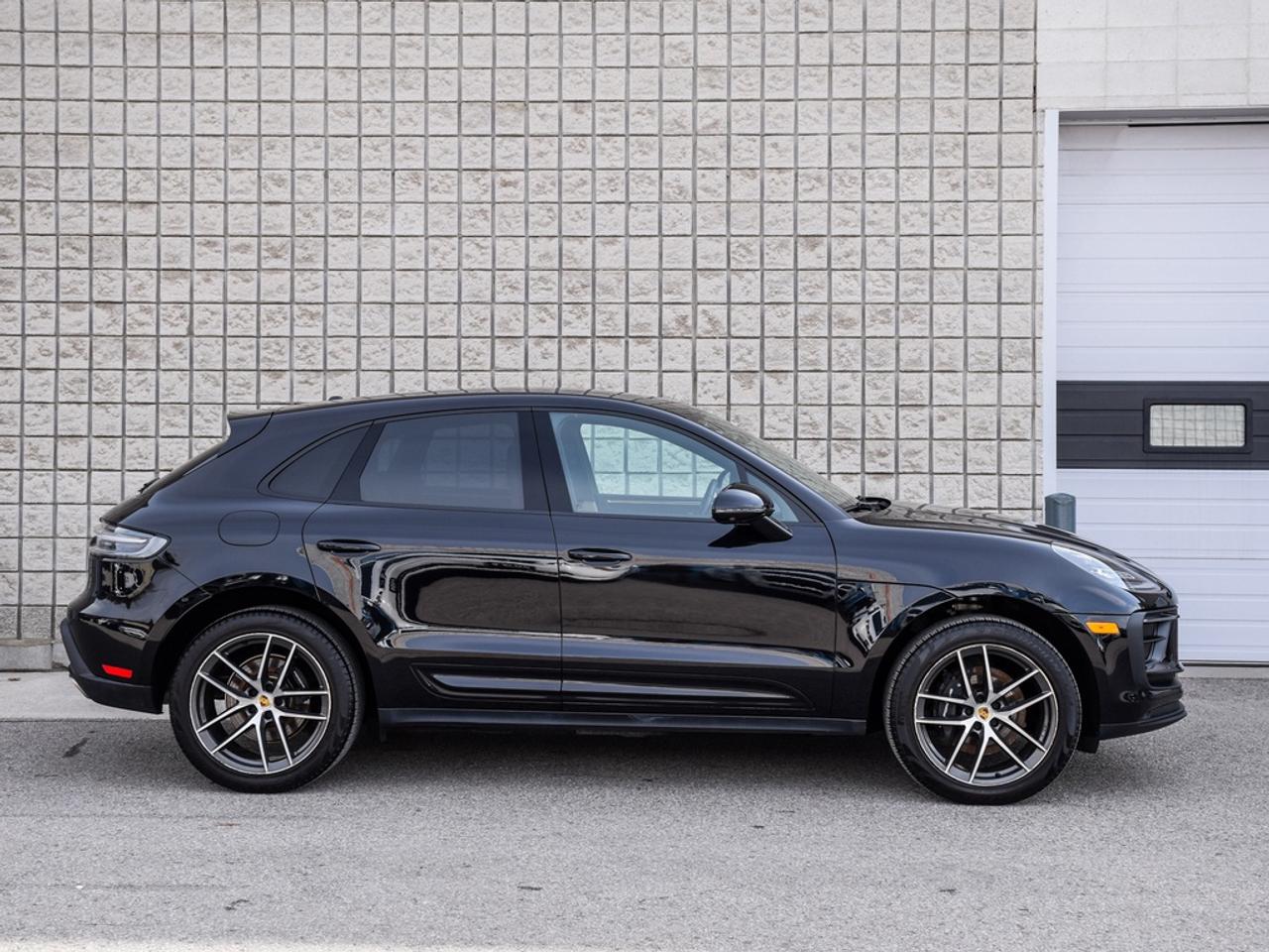 2024 Porsche Macan  Photo