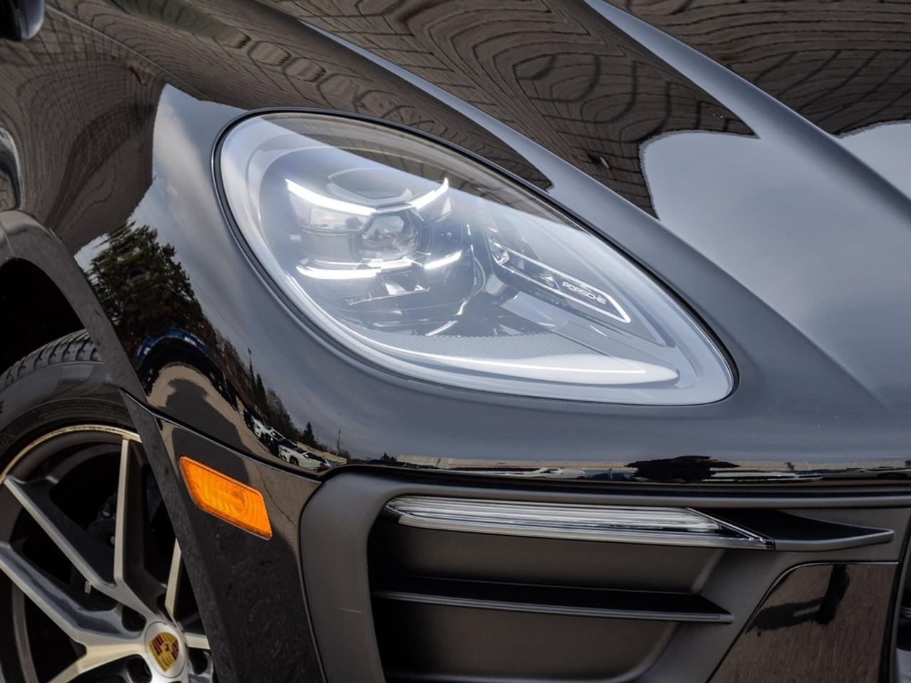 2024 Porsche Macan  Photo