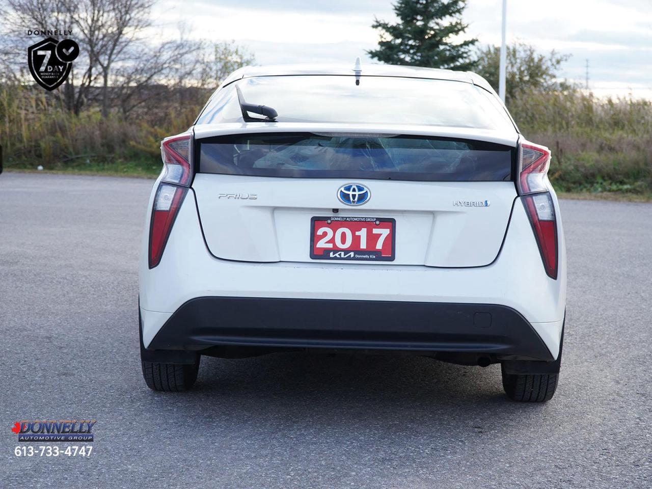 2017 Toyota Prius  Photo
