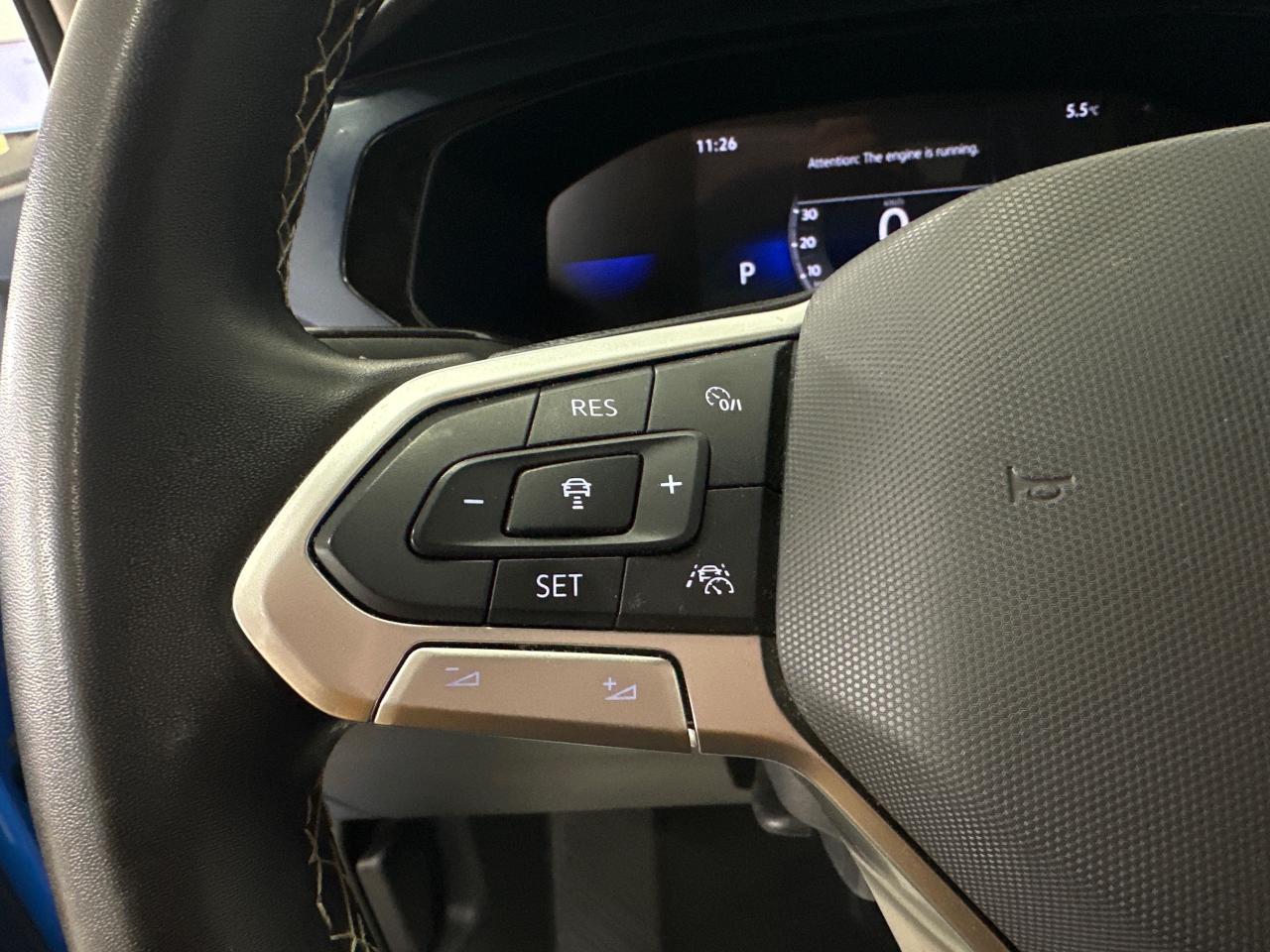 2024 Volkswagen Taos Comfortline 4dr Front-Wheel Drive Photo