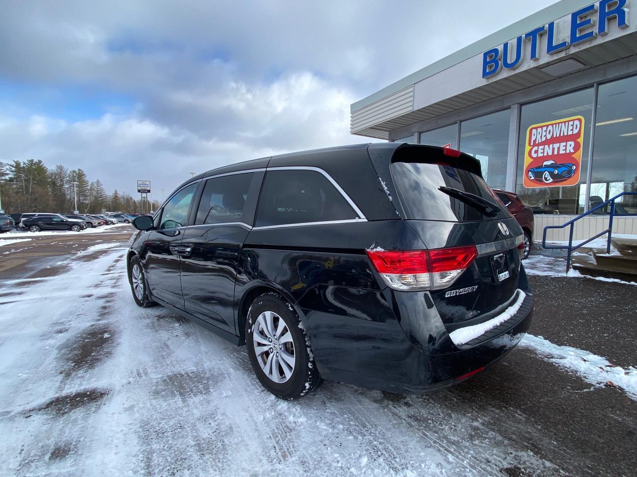 2017 Honda Odyssey EX w/RES (A6) Passenger Van Photo