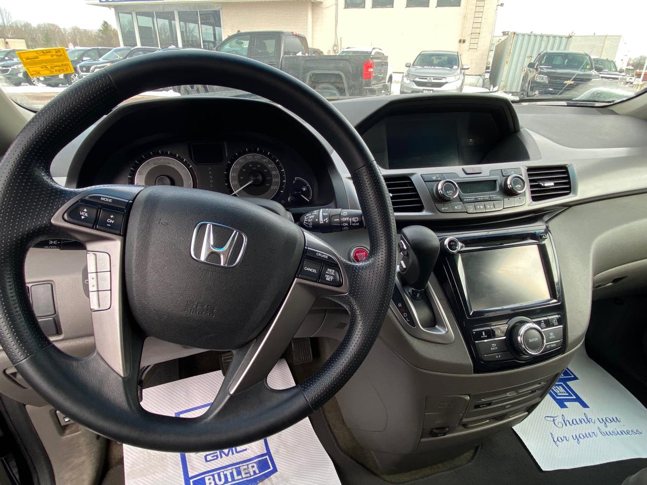 2017 Honda Odyssey EX w/RES (A6) Passenger Van Photo