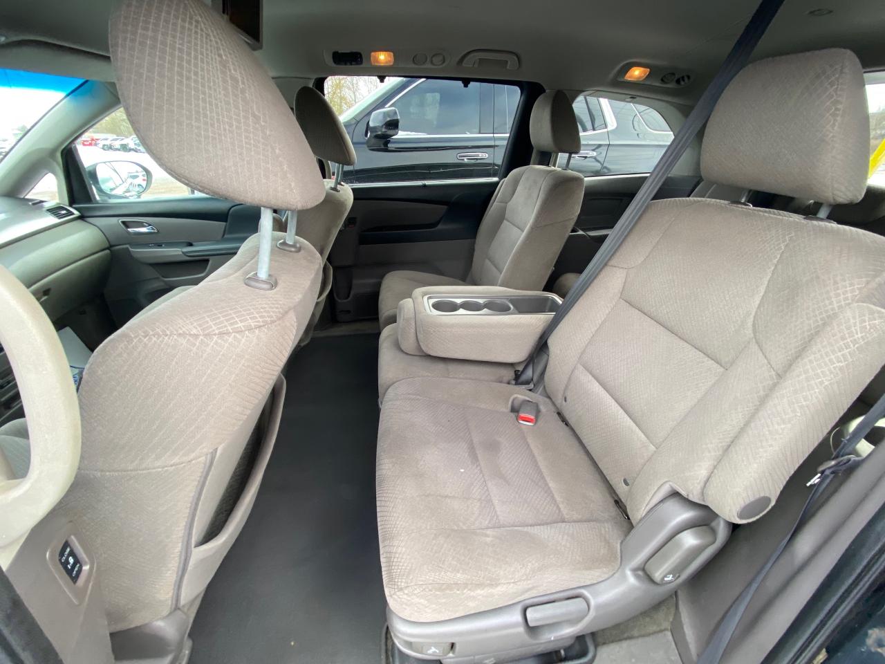 2017 Honda Odyssey EX w/RES (A6) Passenger Van Photo