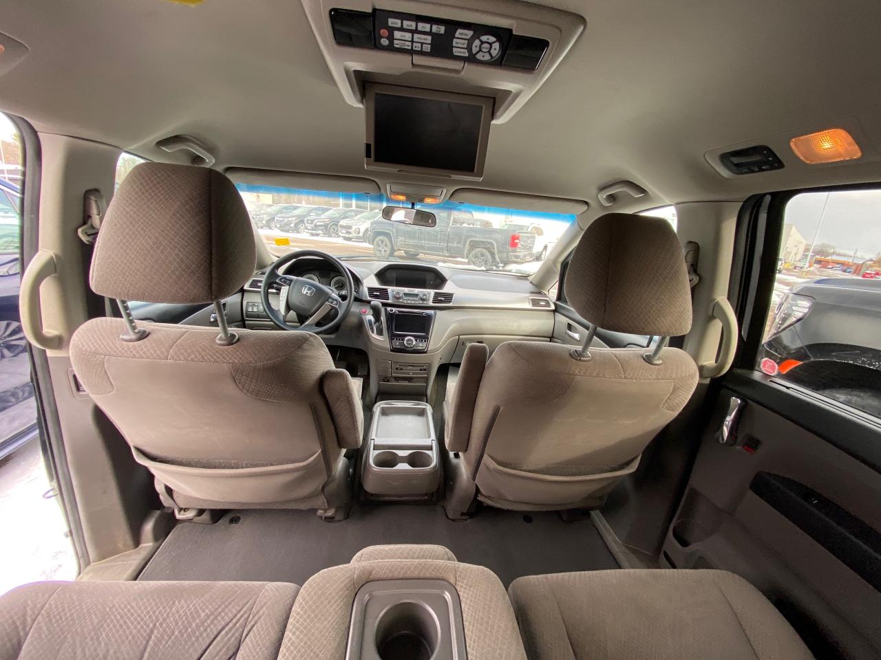 2017 Honda Odyssey EX w/RES (A6) Passenger Van Photo