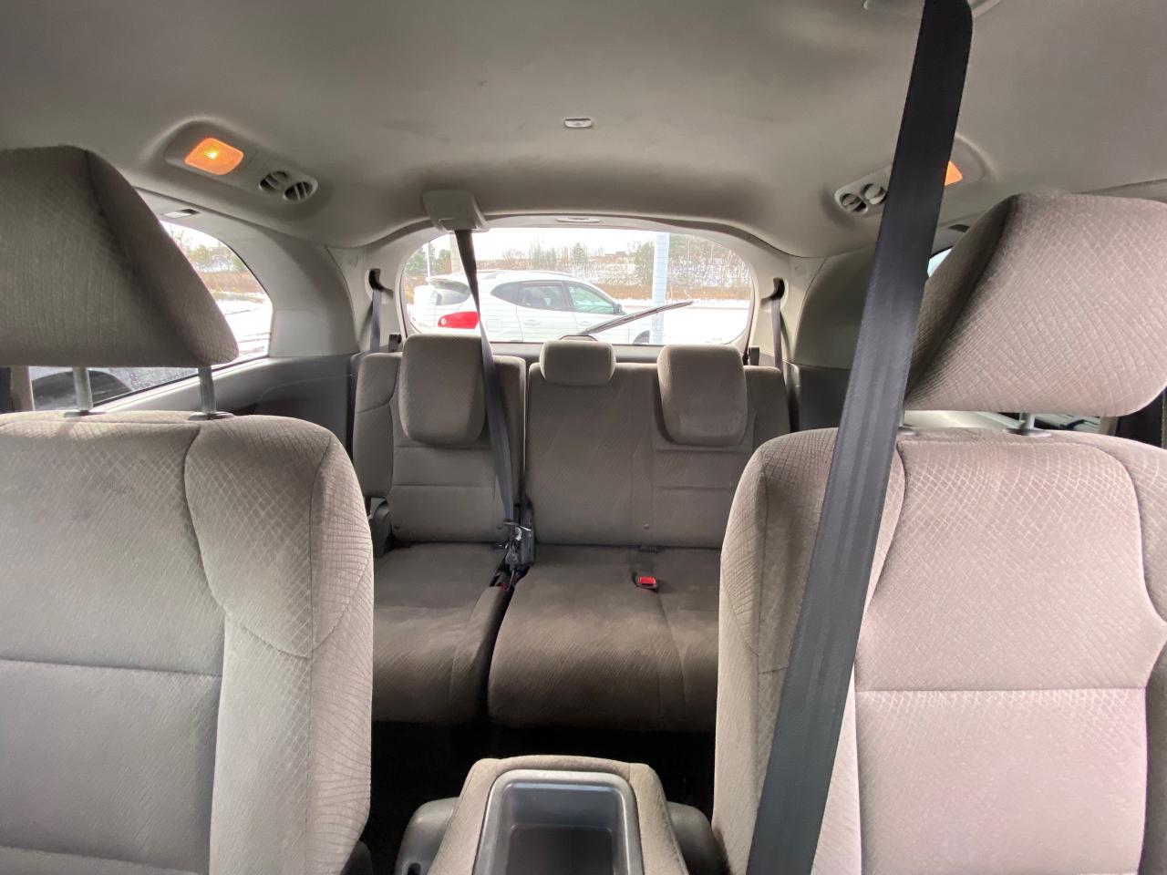 2017 Honda Odyssey EX w/RES (A6) Passenger Van Photo