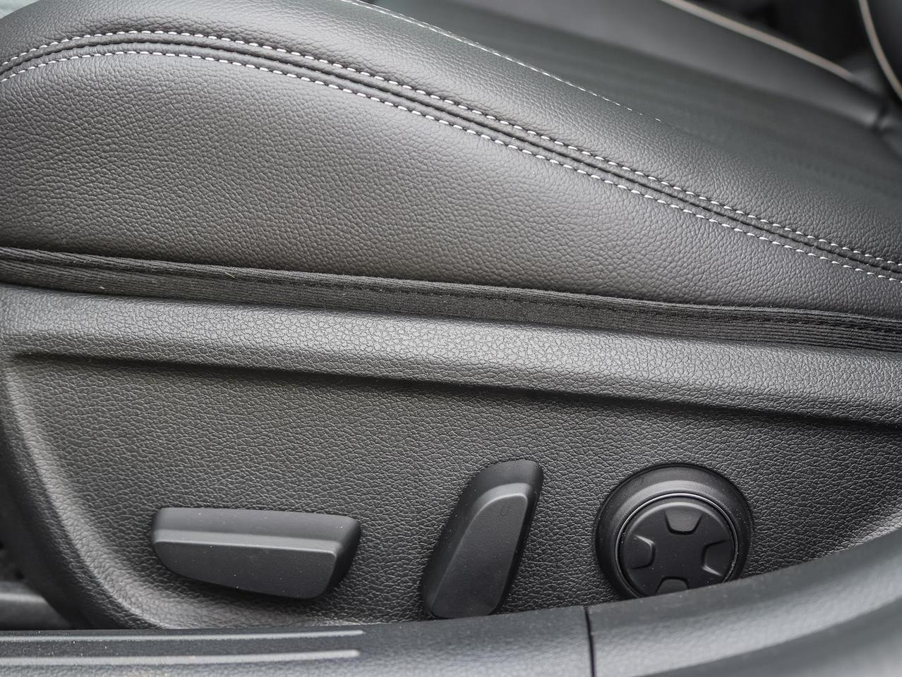 2024 Genesis G70  Photo