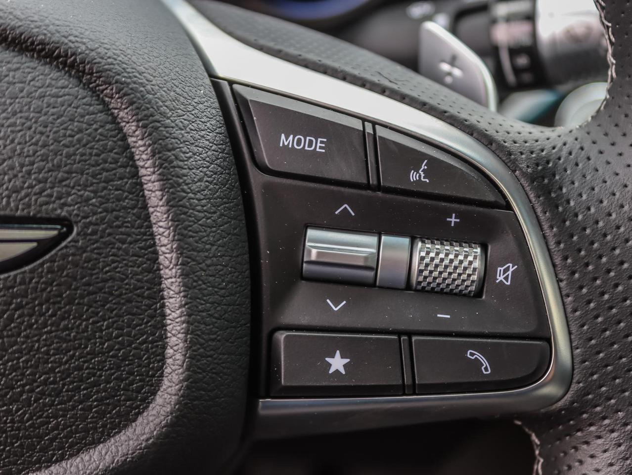 2024 Genesis G70  Photo