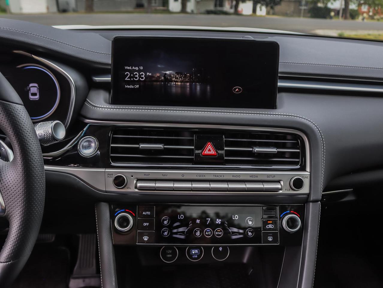 2024 Genesis G70  Photo