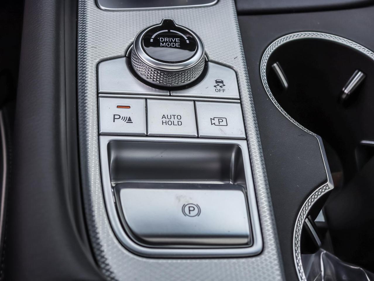 2024 Genesis G70  Photo