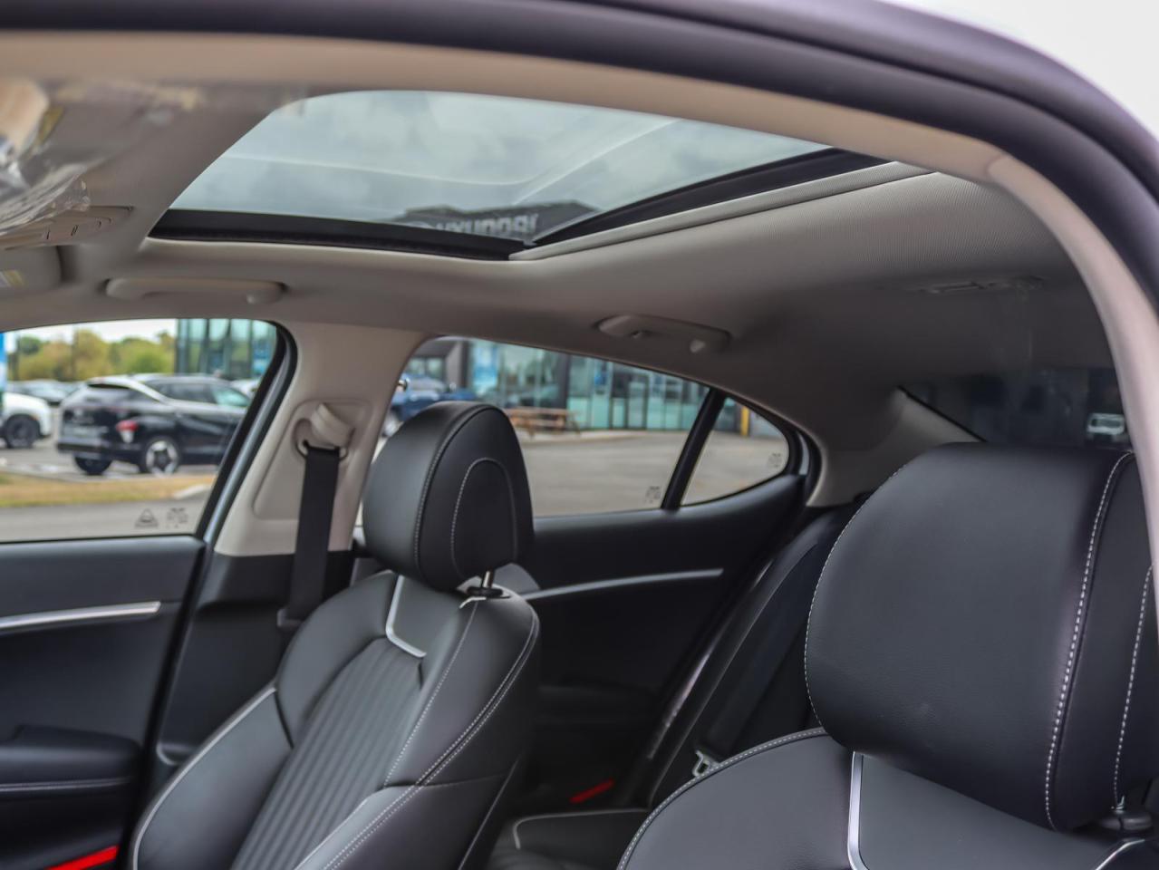 2024 Genesis G70  Photo