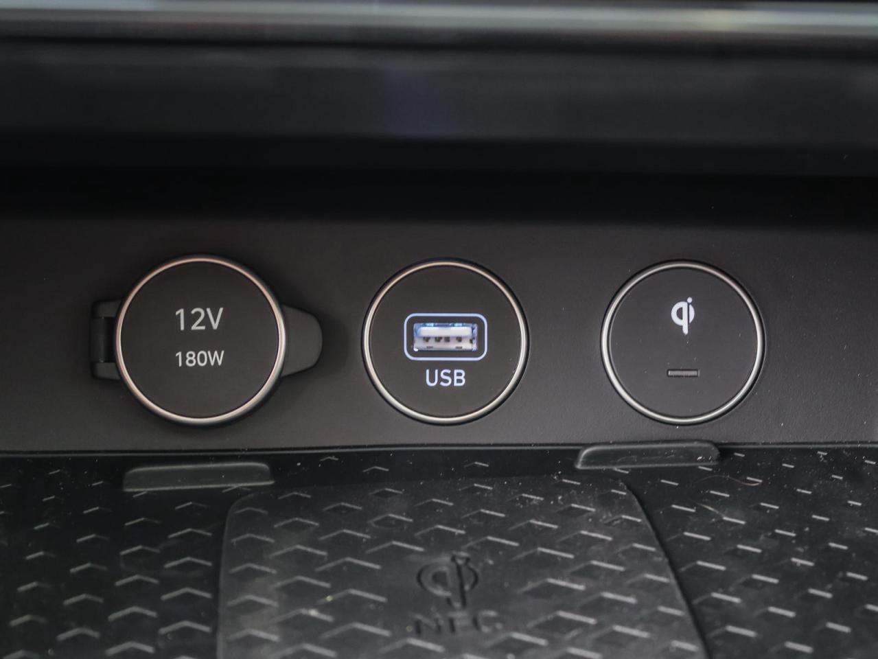 2024 Genesis G70  Photo