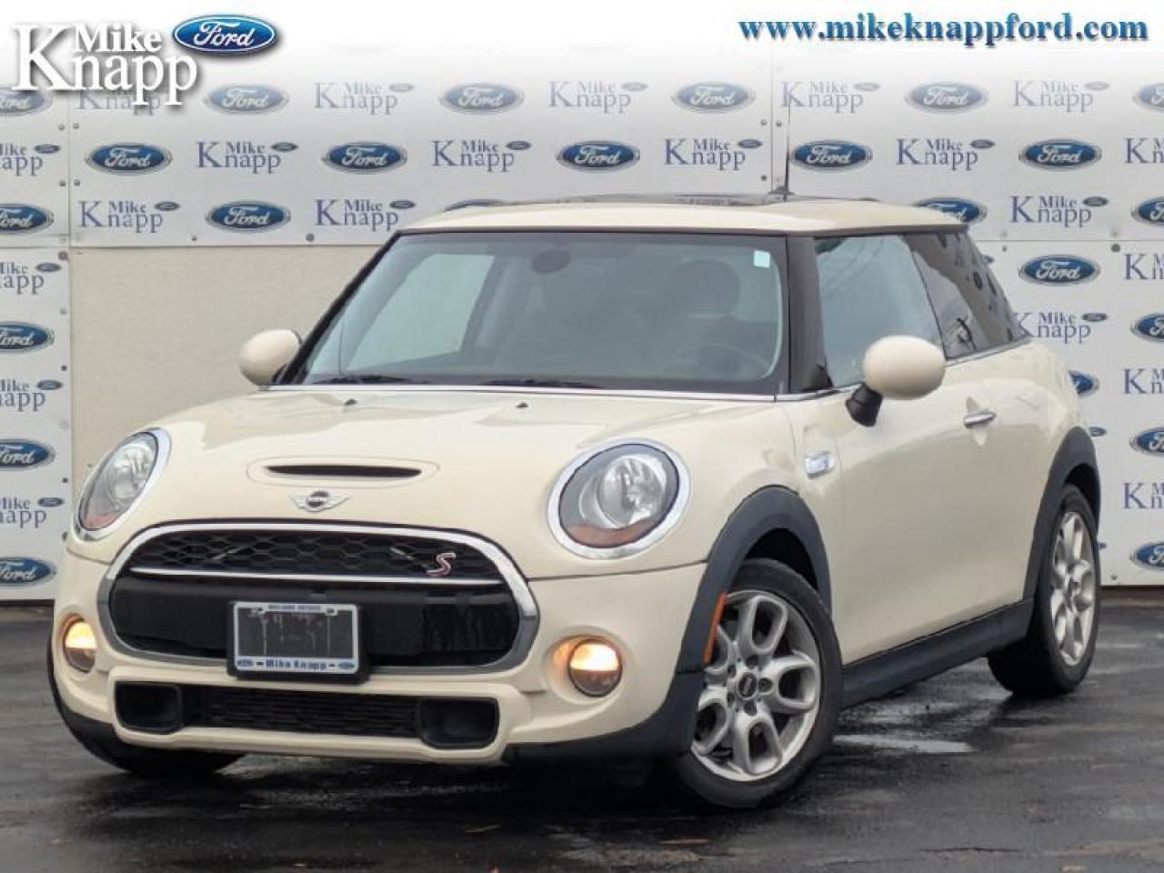 2015 MINI Cooper Hardtop Base Photo0