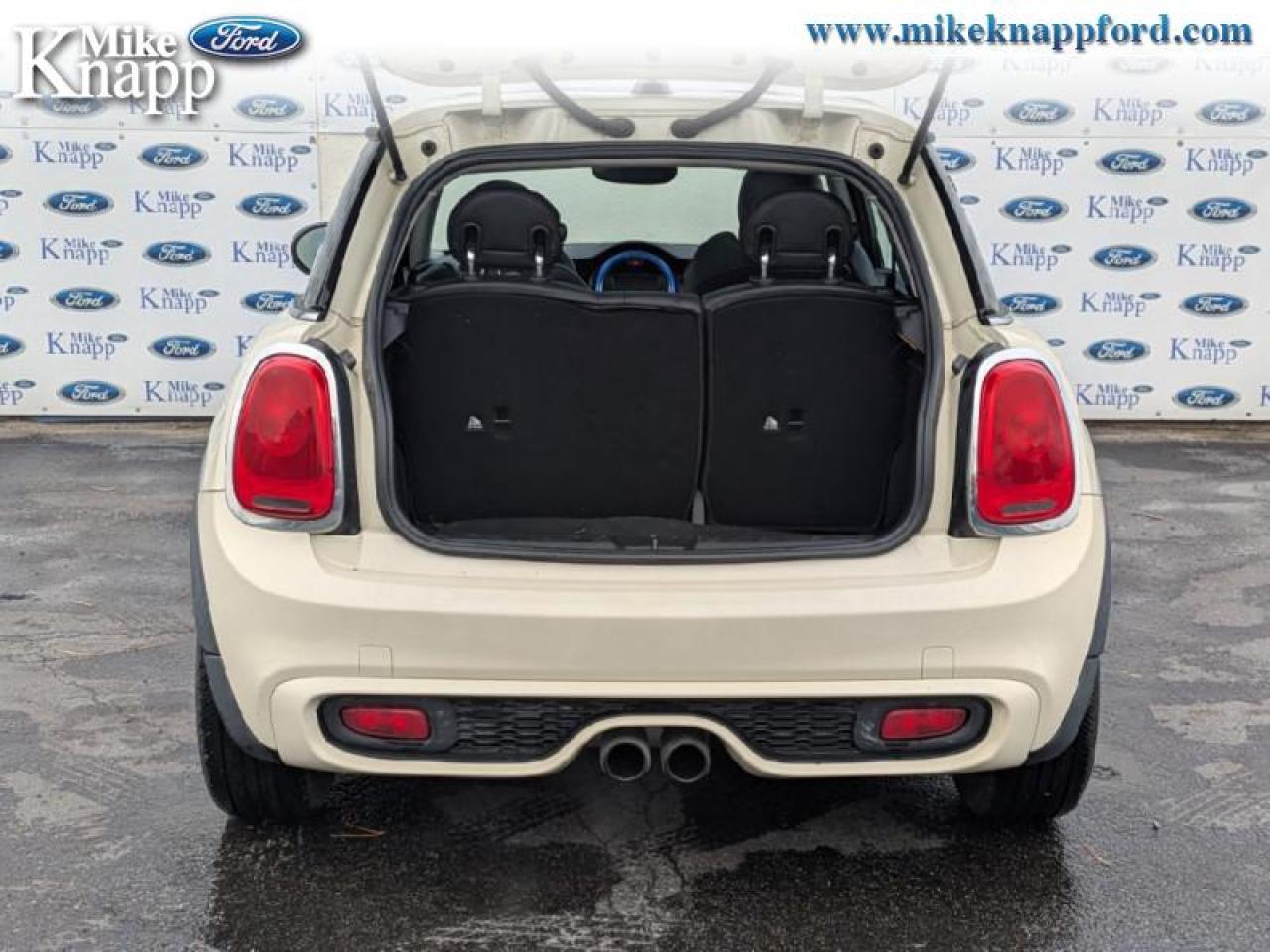 2015 MINI Cooper Hardtop Base Photo3