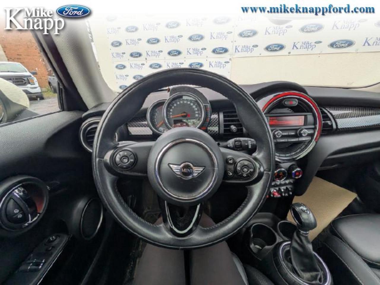 2015 MINI Cooper Hardtop Base Photo
