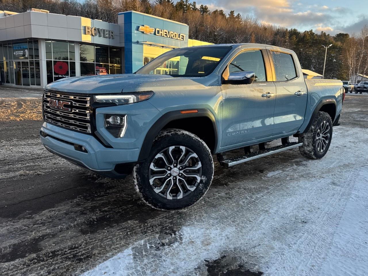 2026 GMC Canyon Crew Cab Short Box 4-Wheel Drive Denali Photo0