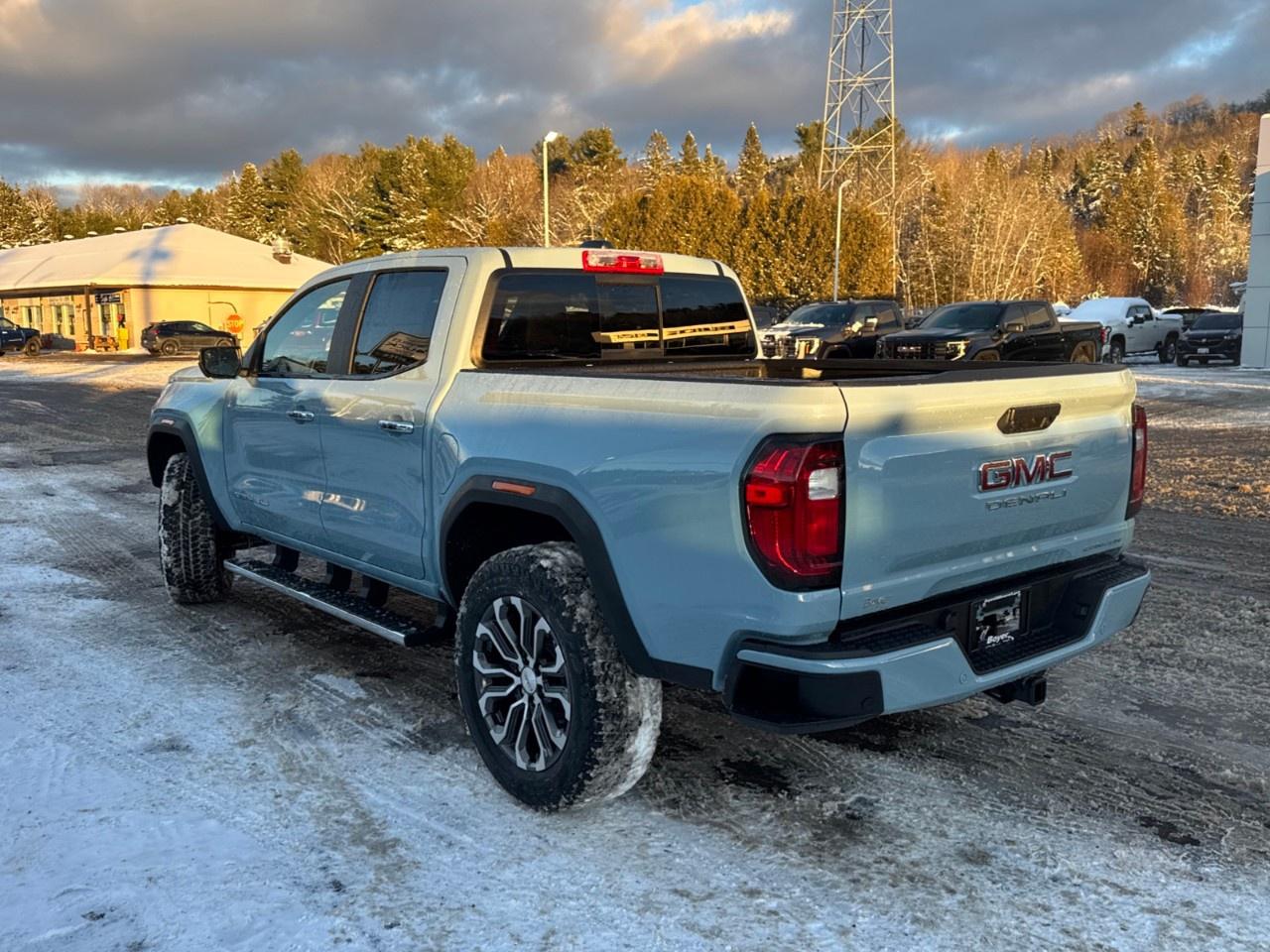 2026 GMC Canyon Crew Cab Short Box 4-Wheel Drive Denali Photo