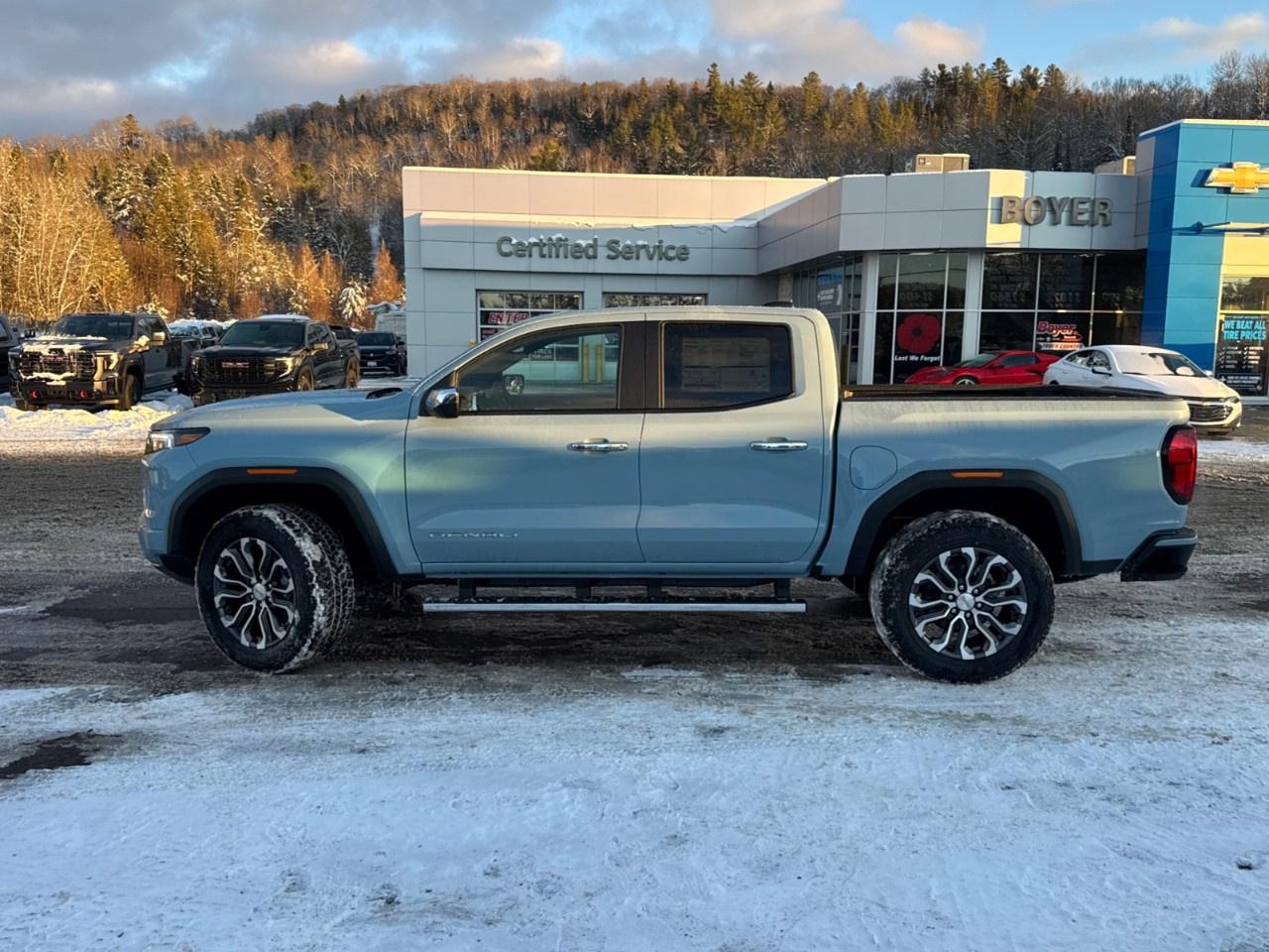 2026 GMC Canyon Crew Cab Short Box 4-Wheel Drive Denali Photo