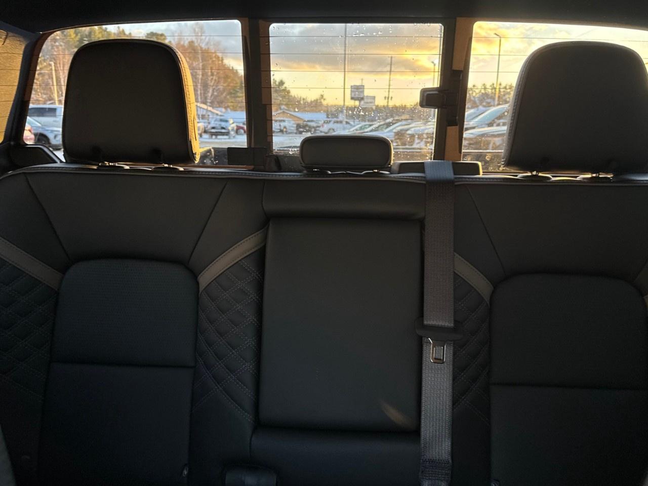 2026 GMC Canyon Crew Cab Short Box 4-Wheel Drive Denali Photo