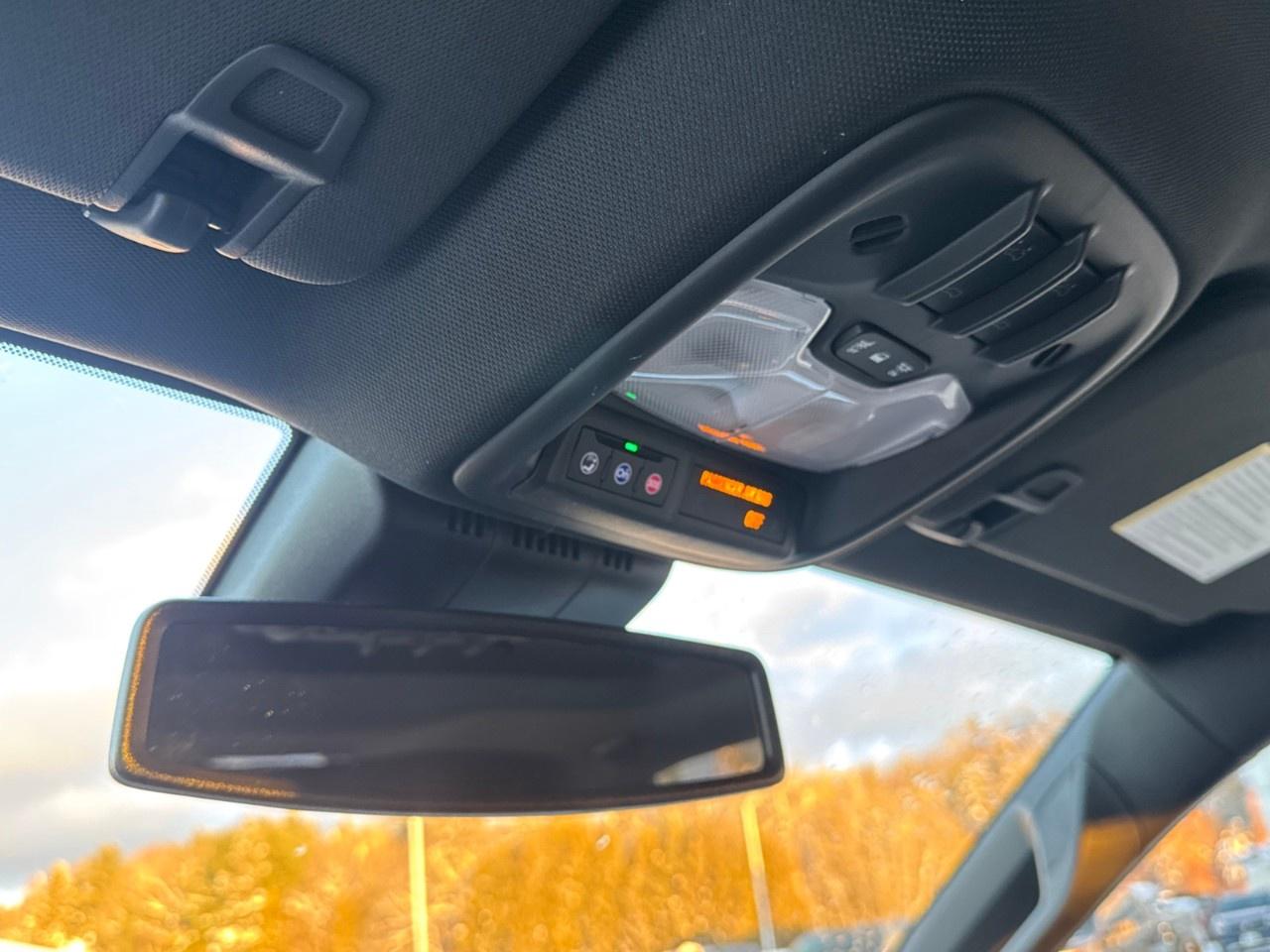 2026 GMC Canyon Crew Cab Short Box 4-Wheel Drive Denali Photo