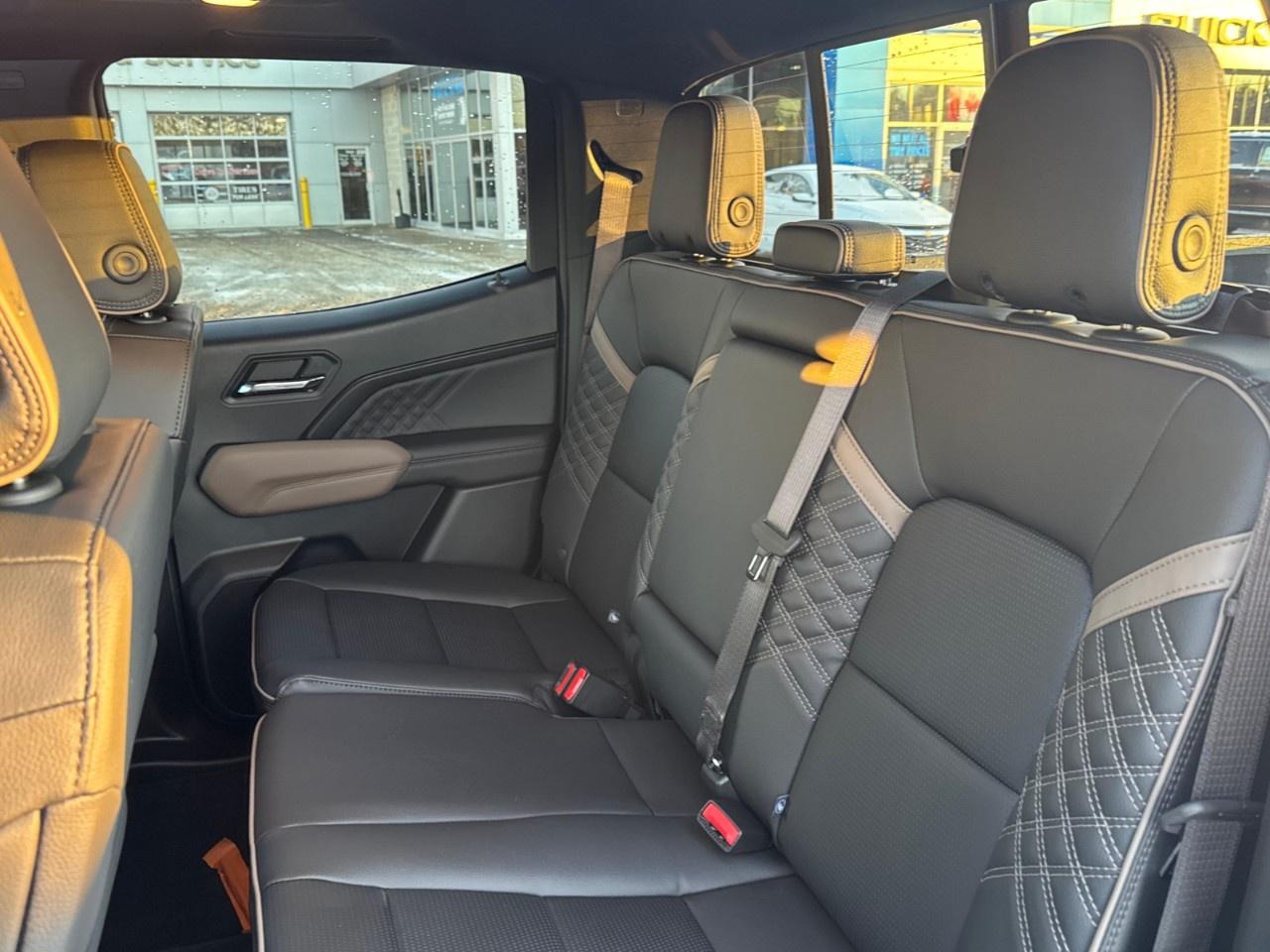 2026 GMC Canyon Crew Cab Short Box 4-Wheel Drive Denali Photo