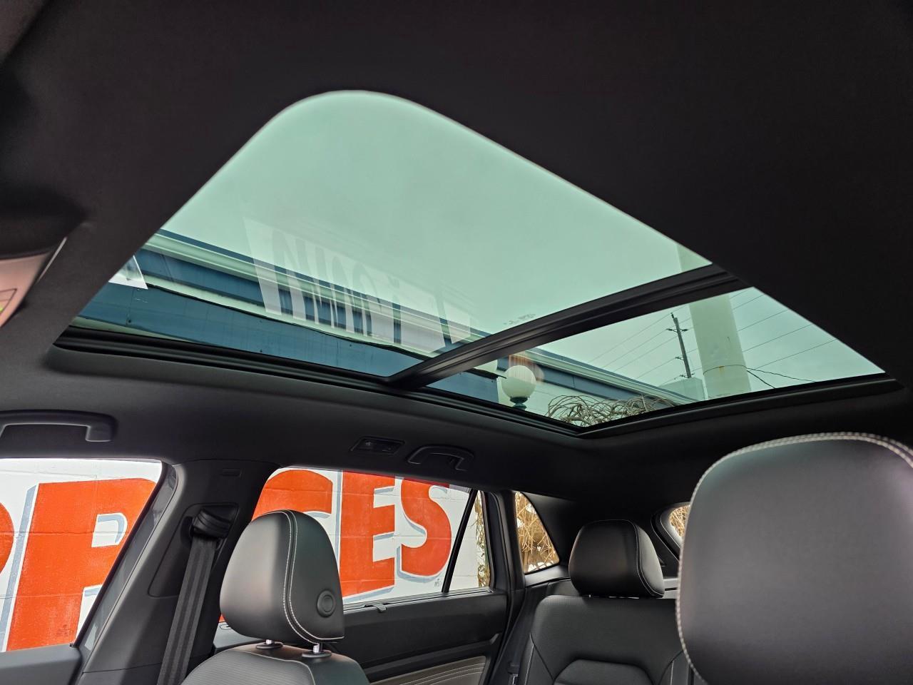 2022 Volkswagen Atlas Cross Sport 3.6 FSI Execline 4dr All-Wheel Drive 4MOTION Photo