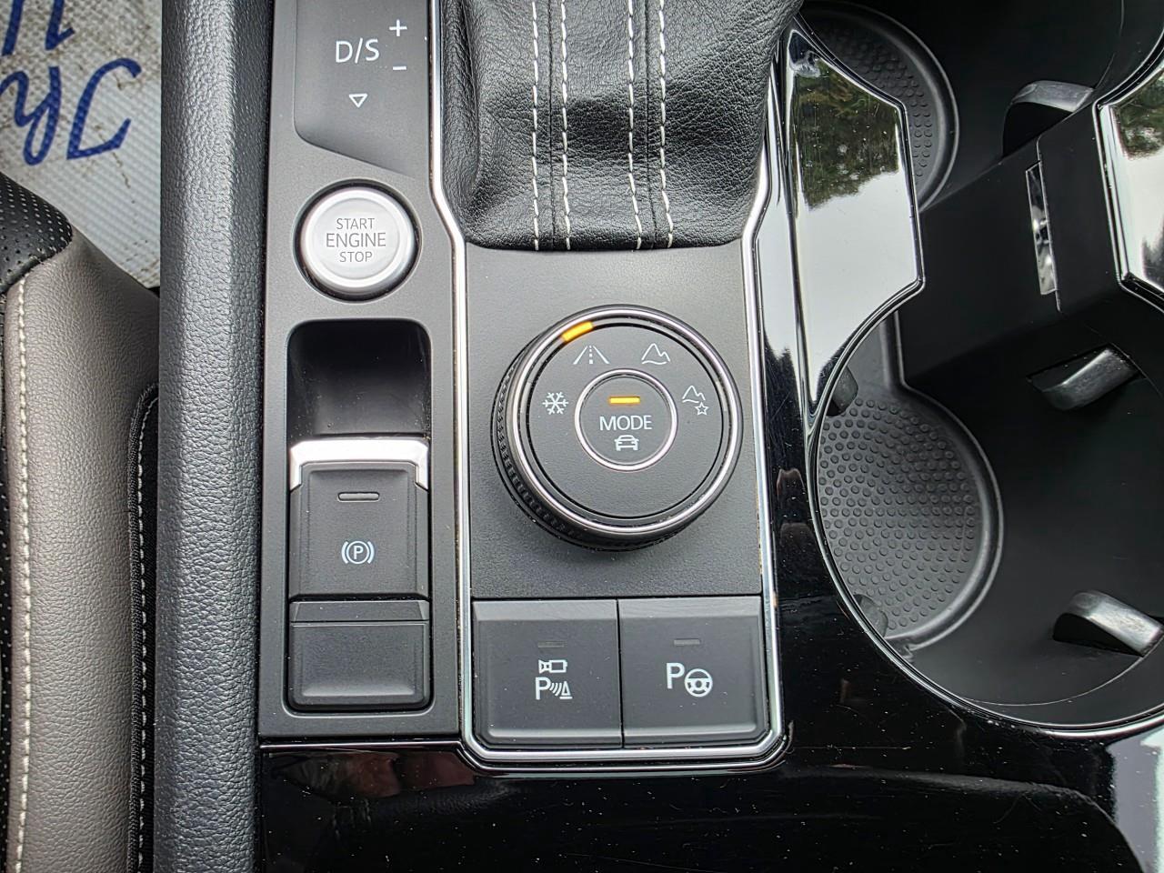 2022 Volkswagen Atlas Cross Sport 3.6 FSI Execline 4dr All-Wheel Drive 4MOTION Photo