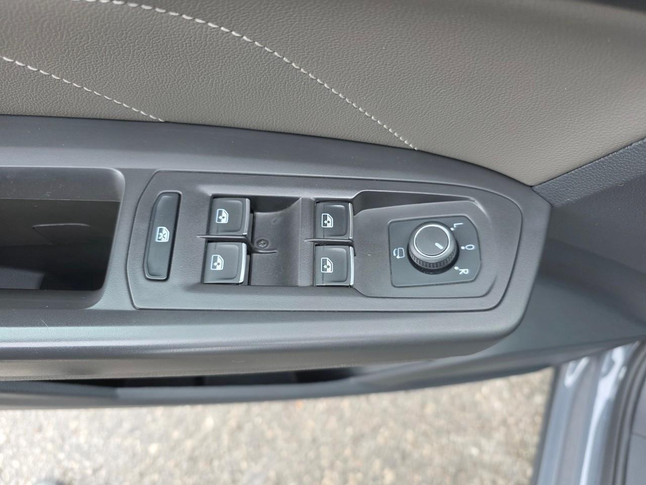 2022 Volkswagen Atlas Cross Sport 3.6 FSI Execline 4dr All-Wheel Drive 4MOTION Photo