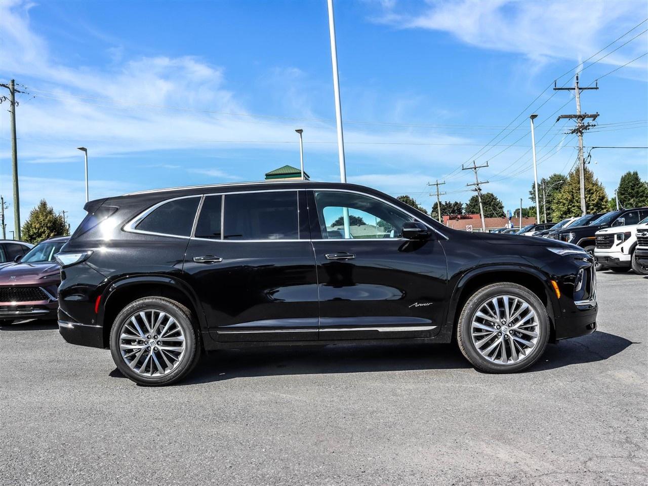 2025 Buick Enclave AWD 4dr Avenir Photo