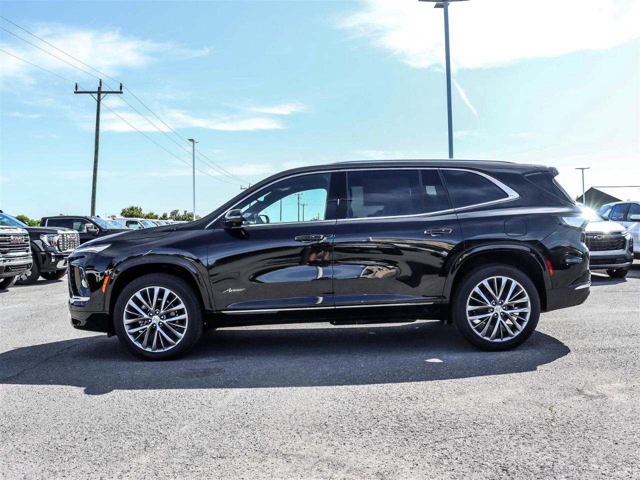 2025 Buick Enclave AWD 4dr Avenir Photo2