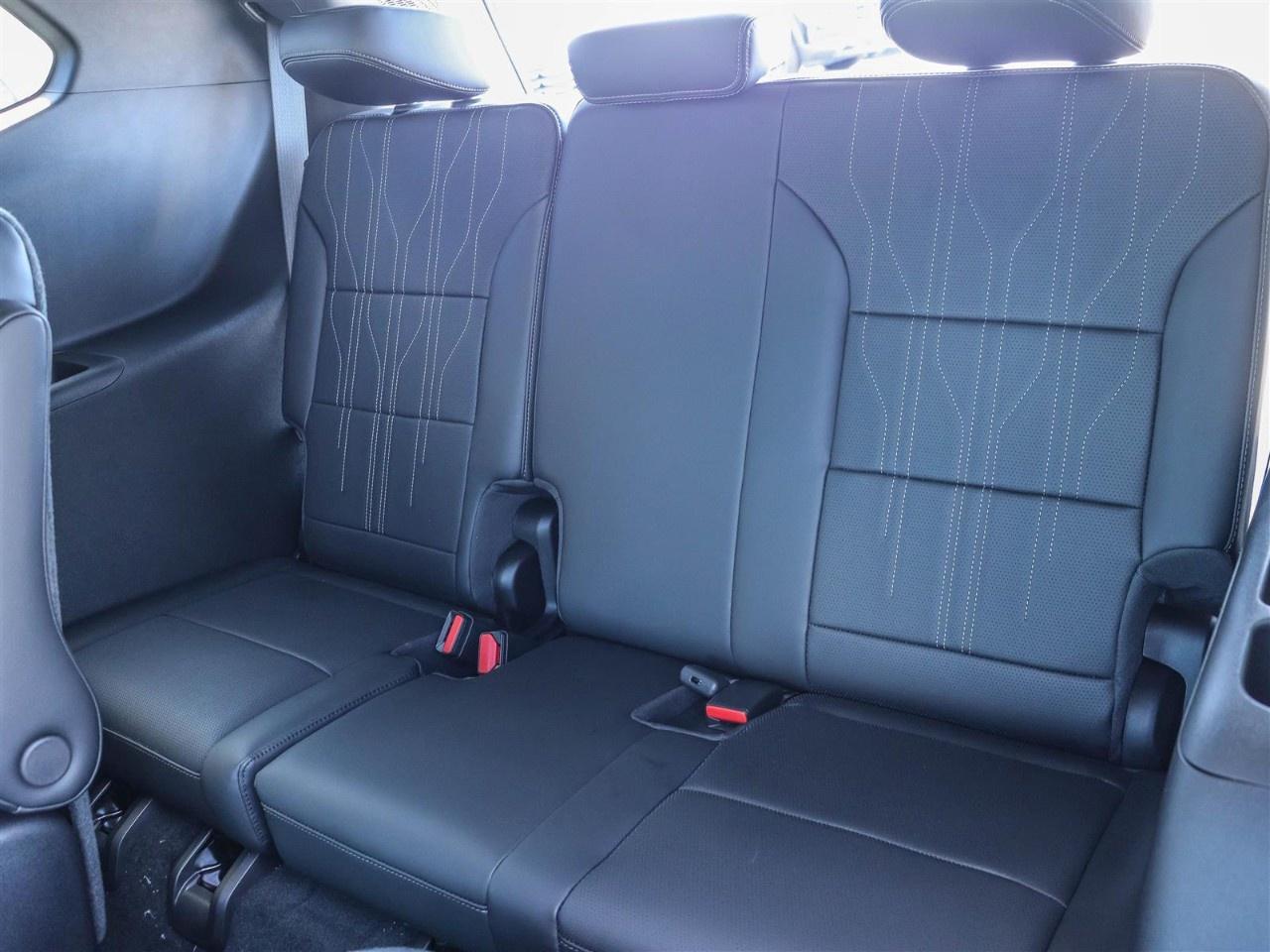 2025 Buick Enclave AWD 4dr Avenir Photo