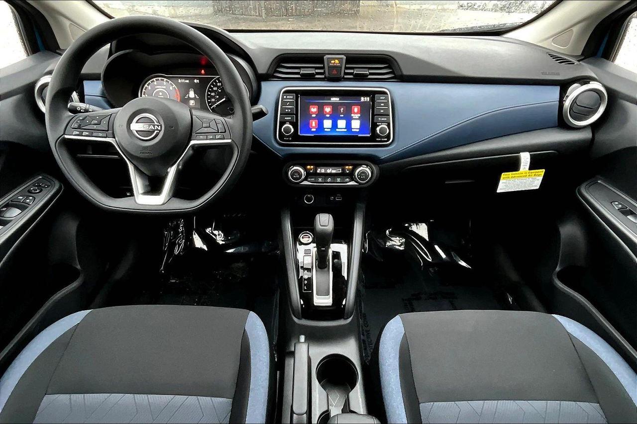 2025 Nissan Versa SV 4dr Sedan Photo4