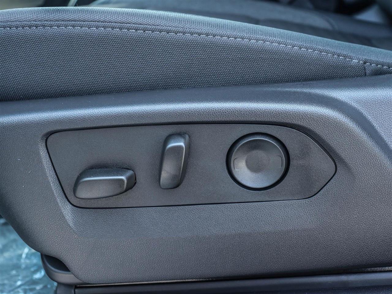 2025 GMC SIERRA 2500HD 4WD Crew Cab Standard Box SLE Photo